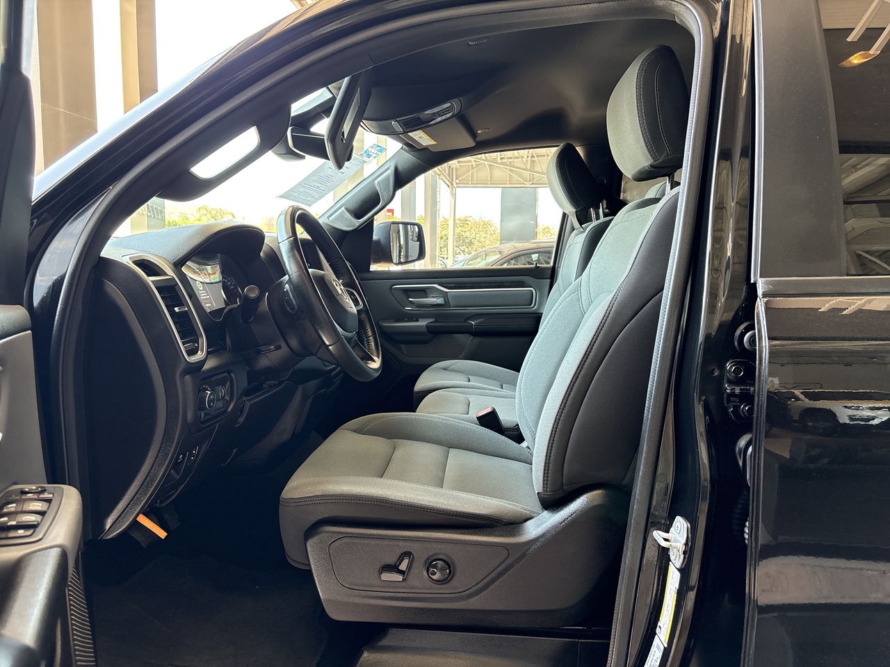 2022 RAM 1500 Bighorn Mild-Hybrid